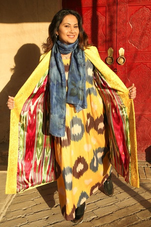 Модное желтое ручной работы пальто