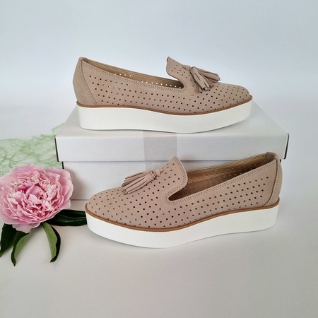 060051 Lascana'dan kadın deri slip-on'ları