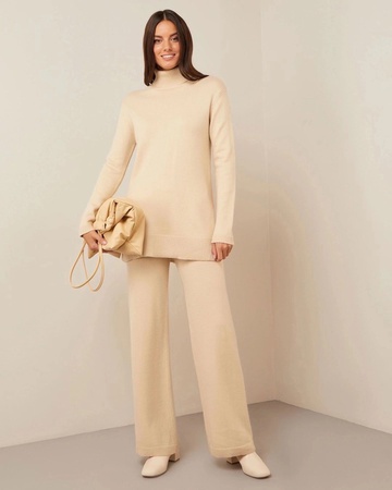 Спортивный шикарный костюм из кашемира