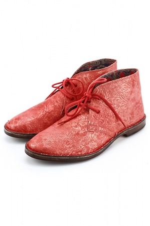 C011 desenli kırmızı clarke