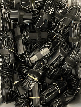 700x ОРИГИНАЛЬНЫЙ АДАПТЕР ПЕРЕМЕННОГО ТОКА HP DELL ДЛЯ НОУТБУКА 4.5x3.0 + 7.4x5.0 СИНИЙ КОНТАКТ