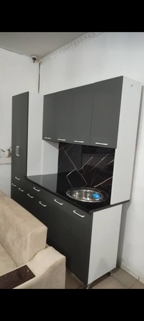 Dolaplar, koridorlar, masalar, mutfak üniteleri, kasalar