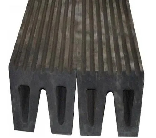 W-образное крыло буксира