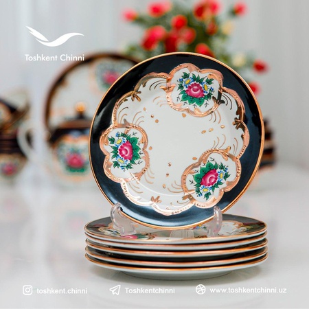 Фарфоровые изделия