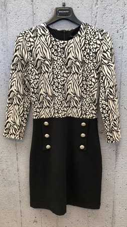 RENAISSANCE CLOTHING