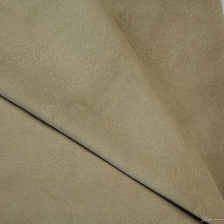 Замша цвет бежевый.
