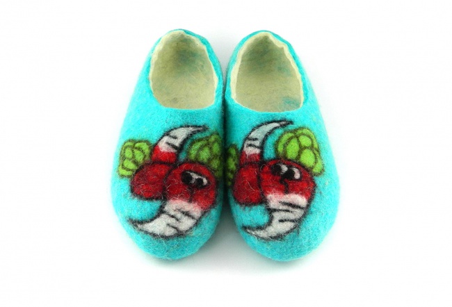 Войлочные тапочки «Веселые редиски»