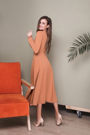 Женское платье миди 033