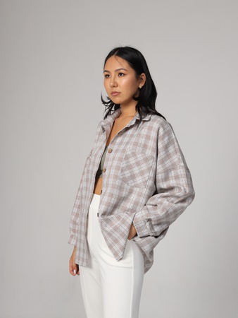 Рубашка в клетку (вискоза) и стильные брюки (двунитка).