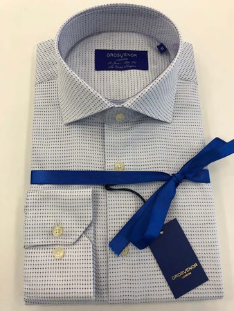 Erkeklerin gömlekleri