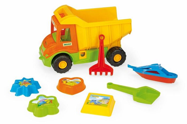 Kum 8 el için n-romlu kamyon.