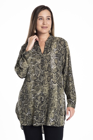 Туника с круглым вырезом и змеиным рисунком