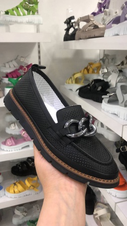 Туфли закрытые женские из кожи