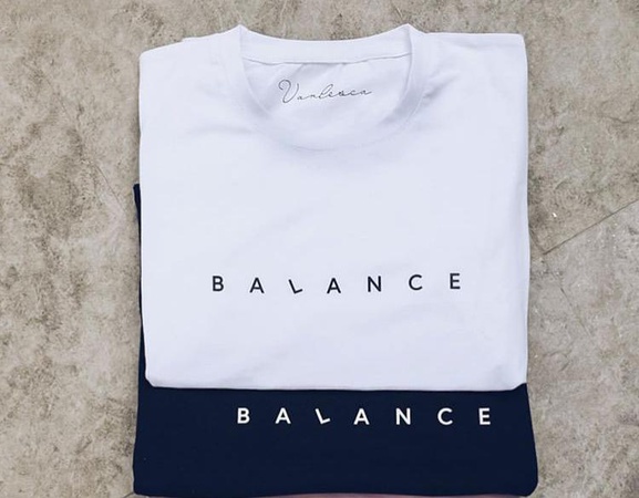 Женские футболки