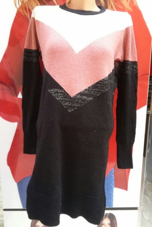 Kazaklar, elbiseler, tunikler, hırkalar