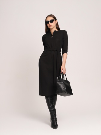 Трикотажное стильное платье с разрезом. Размерный ряд 42-48.