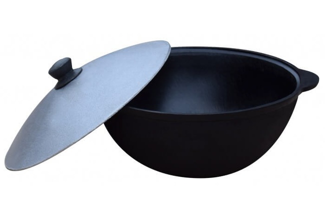 Uzbek cast iron cauldron