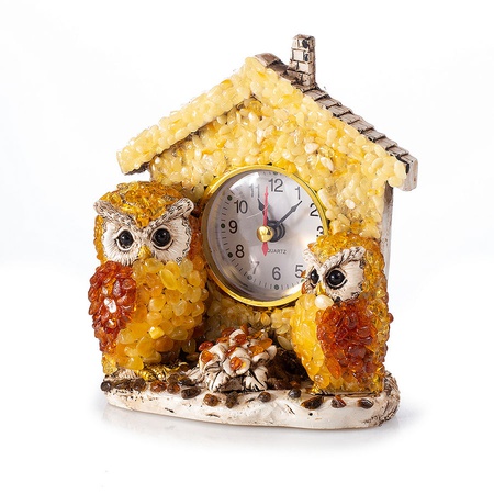 Настольные часы, декорированные натуральным молочным янтарем "Совы"