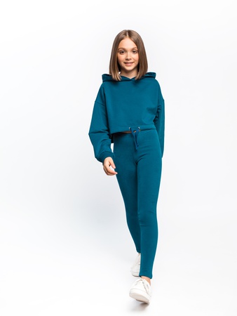 Трикотажный  спортивный костюм (укороченный худи с капюшоном и леггинсы)