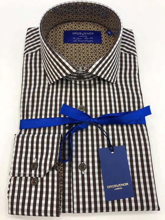 Erkeklerin gömlekleri