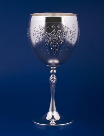 Серебряный бокал "Виноградная лоза"