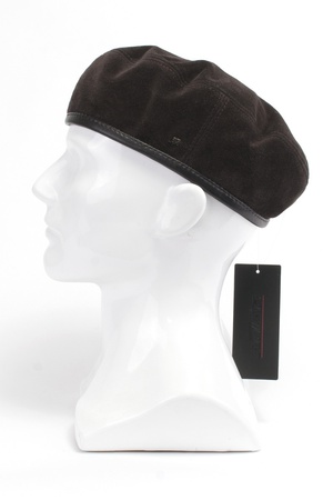 Берет из замши 73112