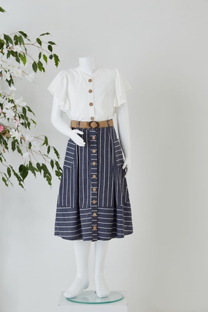 Блузка на пуговицах / юбка