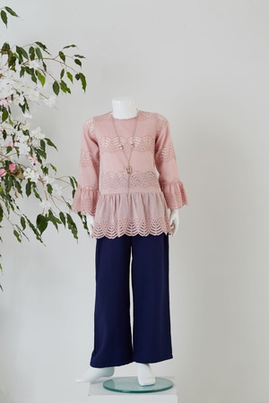 Uzun Kol Bluz / Flamlı Pantolon