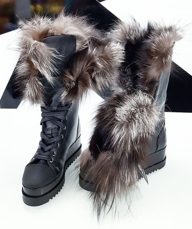 Зимние ботильоны с натуральной лисой и овчиной