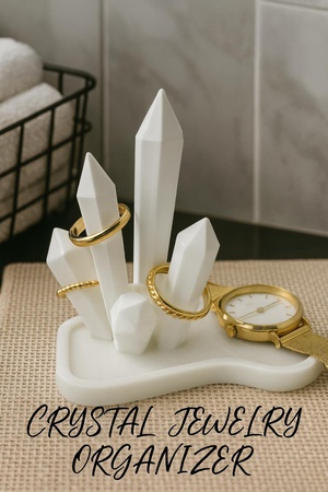 Изысканная подставка для украшений в форме кристаллов