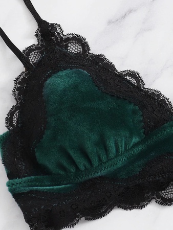 Кружевной Отделкой Комплект Белья С Веерообразной Отделкой