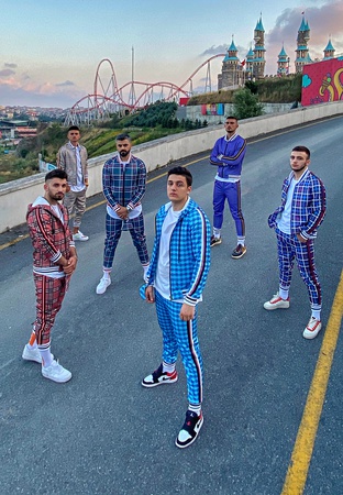 ДЖЕНТЛЬМЕНСКИЙ МУЖСКОЙ СПОРТИВНЫЙ КОСТЮМ