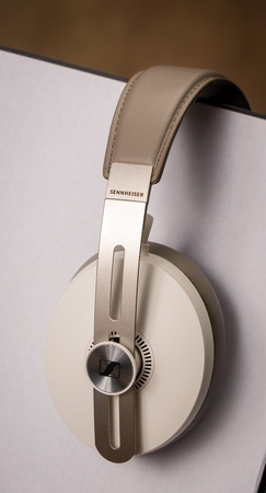 Sennheiser Momentum 3 Kablosuz Gürültü Önleyici Kulaklık