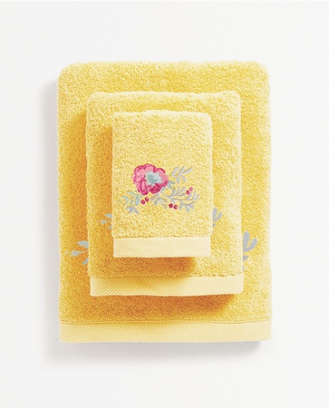 Комплекты постельного белья, полотенца, скатерти