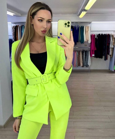 Женские костюмы двойка