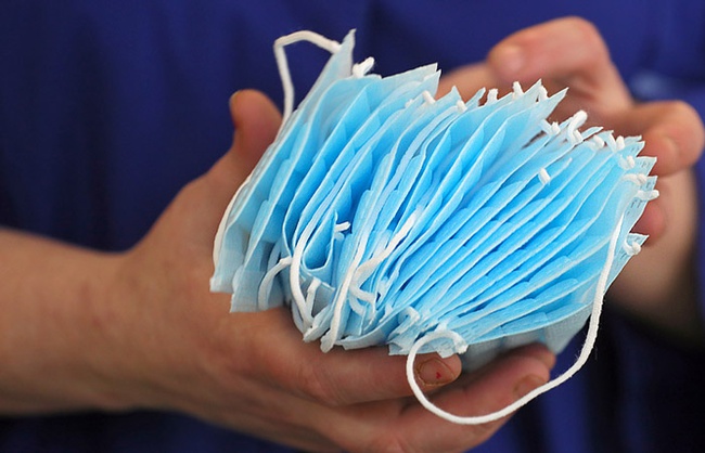 Tıbbi maske yapım makineleri, tıbbi maskeler