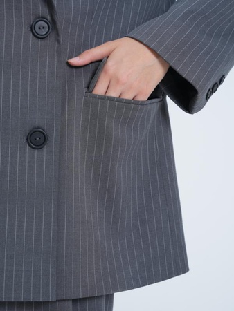 Деловой костюм-тройка П-116