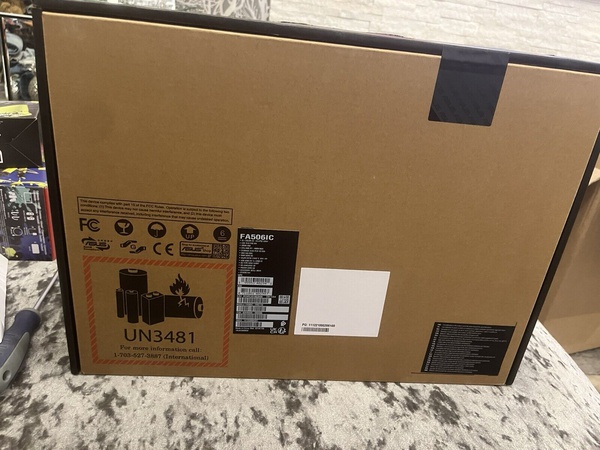 ASUS TUF Gaming A15 15,6" (512 GB SSDAMD Ryzen 7, 2,9 GHz, 8 GB DDR4-SDRAM