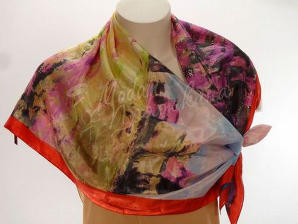 Платки сюжетные