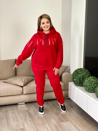 بدلة رياضية من قطعتين