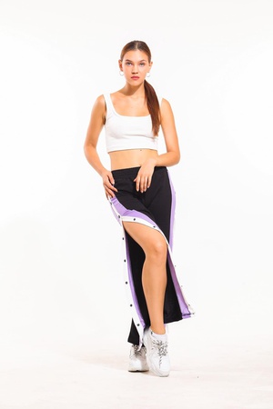 Широкие женские брюки с боковыми кнопками-