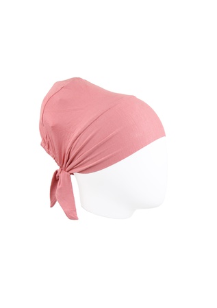 Шапки с ремешком