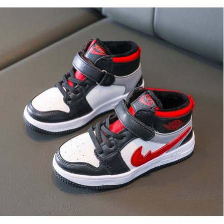 Одежды для девочек, и мальчиков