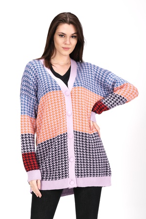 Красочный вязаный кардиган с узором "лом"