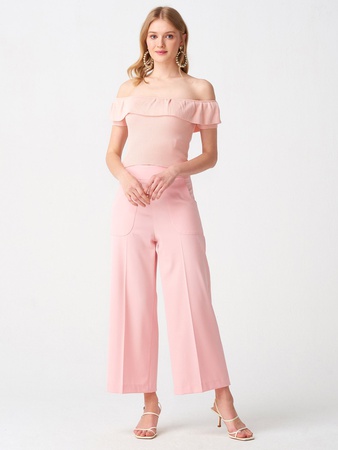 Широкие женские брюки со стрелками