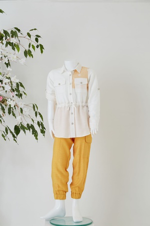 Рубашка с длинным рукавом и капри