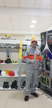 Antistatik kumaştan yapılmış iş elbisesi