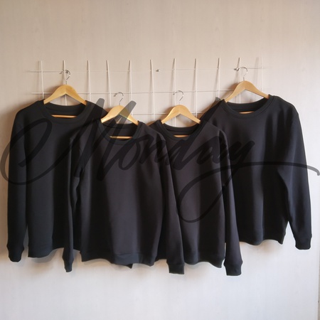 Толстовки унисекс классического кроя.