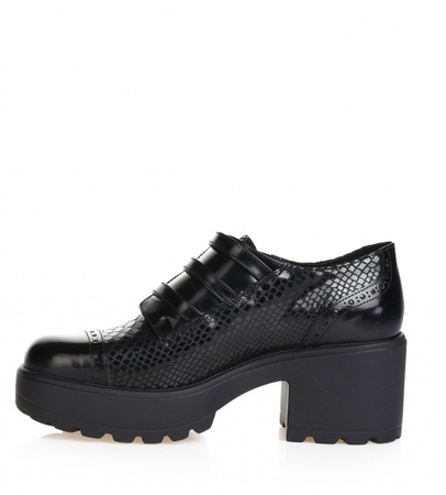 N138 schwarze Plateaustiefel