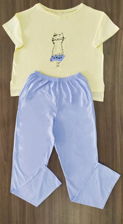 Kadınlar için pijamalar